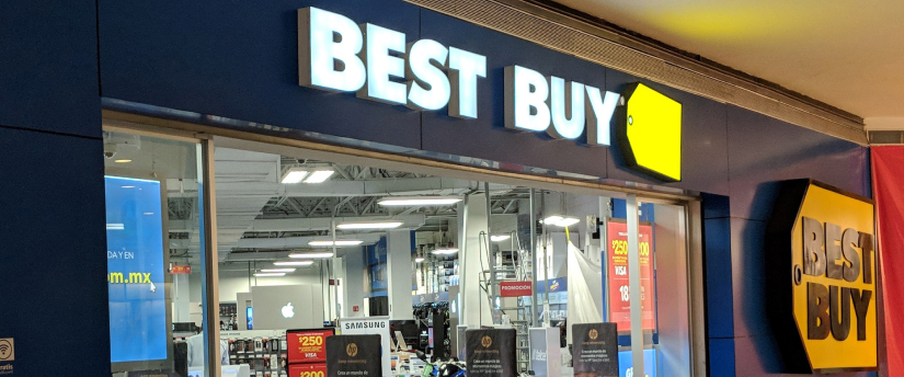 Visual representation of Best Buy's announcement regarding the closure of all stores on Sundays for improved efficiency.
